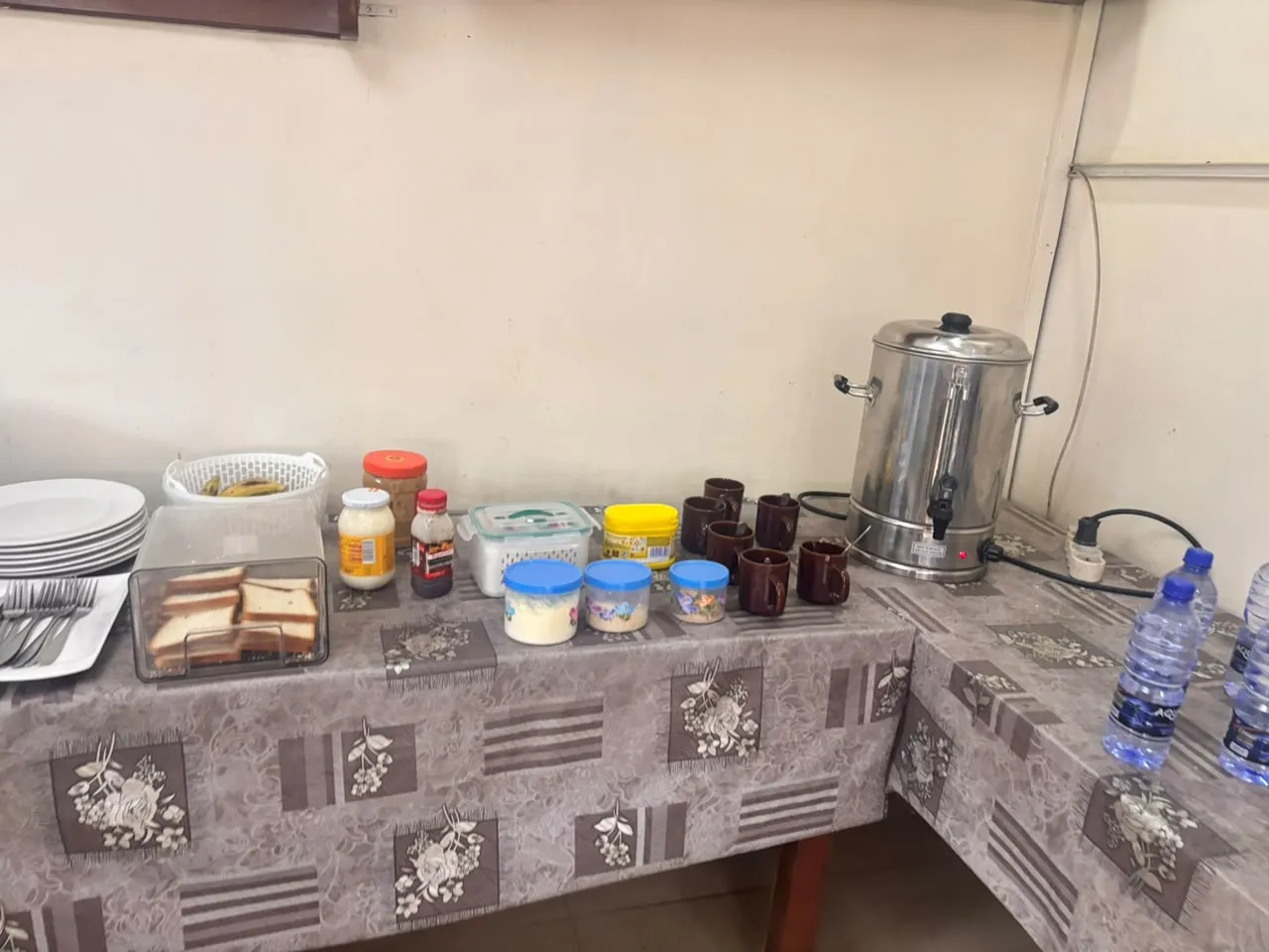 Restaurant de l'Anglicane Guest House — photo 18